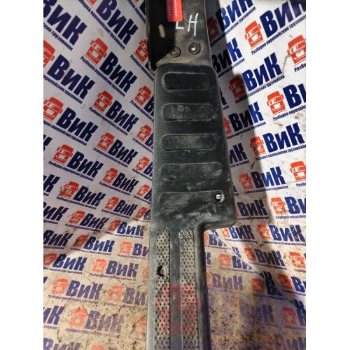 Накладка на порог DAF 106 049232 LH (158), 1867400-6