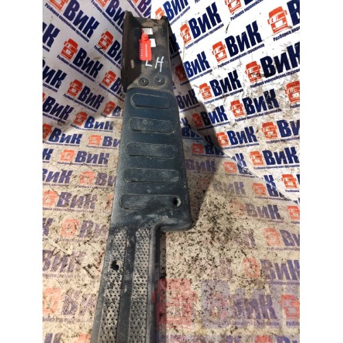 Накладка на порог DAF 106 049232 LH (158), 1867400-8