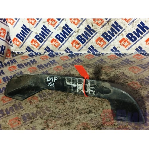 Накладка ручки передней панели DAF 106 049232 центральная (079), 1835746-2