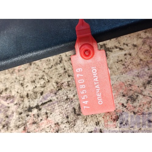 Накладка ручки передней панели DAF 106 049232 центральная (079), 1835746-3