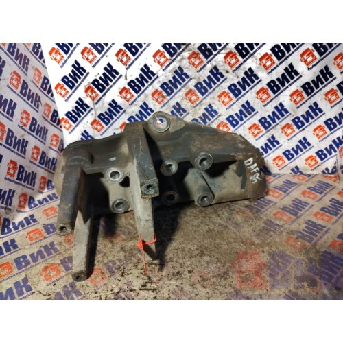 Кронштейн бампера DAF 85 CF 532175 RH (038), 1372806