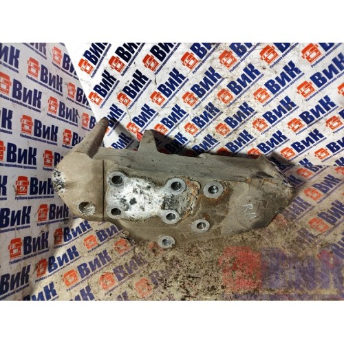 Кронштейн бампера DAF 85 CF 532175 RH (038), 1372806-6