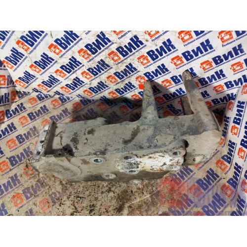 Кронштейн бампера DAF 85 CF 532175 LH (046), 1372805-7