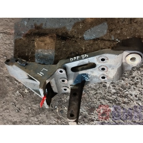 Кронштейн передней рессоры DAF 85 CF 532175 задний LH (014), 1395309-7