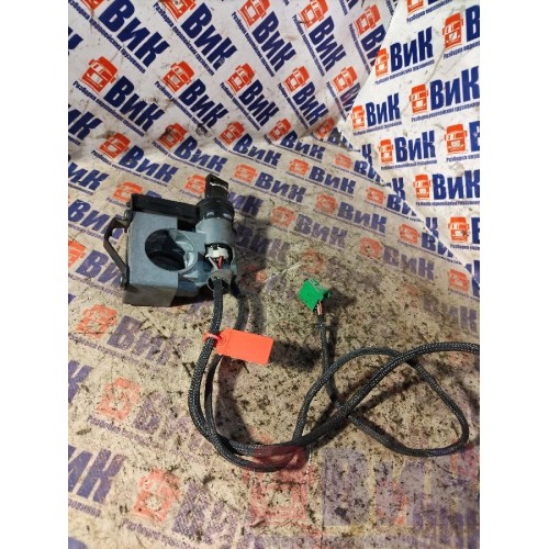 Замок зажигания DAF 105 с ключом деф. (914), 1736513-8