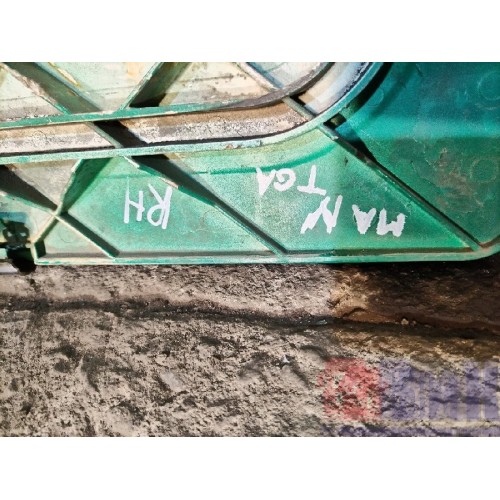 Крышка инструментального ящика MAN TGA 439195 RH (706), 81669120196-5