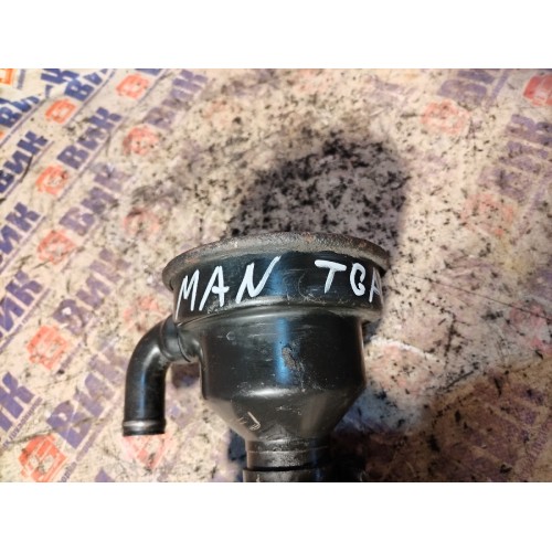 Корпус сапуна MAN TGA 439195 D2866 в сборе (731), 51018023047-2