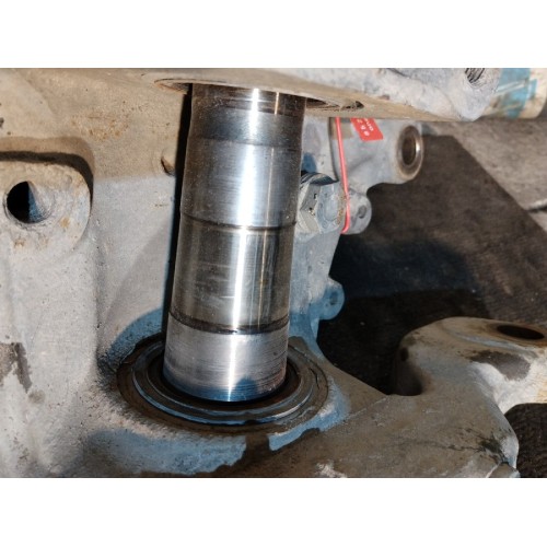 Цапфа (кулак поворотный) d=68 Renault Premium 017163 RH (279), 1026757-9