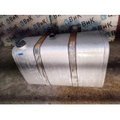 Бак топливный Renault Premium 007743 111.5х71х69 D-образ. с топливозаборником и крон-ми (813)