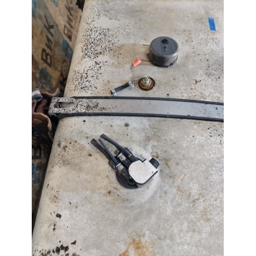 Бак топливный Iveco Stralis 241774 180х70х63 с топливозаборником и кронш-ми деф. (821), 41042847-6