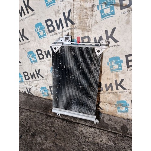 Радиатор кондиционера Iveco Stralis 241774 деф. (275), 