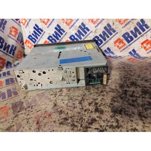 Магнитола Iveco Stralis 241774 Cursor 10 Blaupunkt (825), 504138383-4