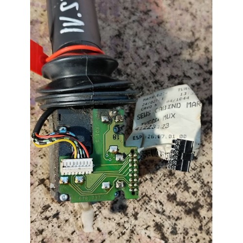 Подрулевой переключатель (света и поворотов) Iveco Stralis 241774 Cursor 10 (331), 504213154-6