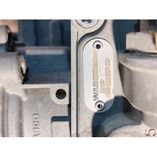 Кран главный тормозной Iveco Stralis 241774 Cursor 10 Wabco (321), 4462300002-3