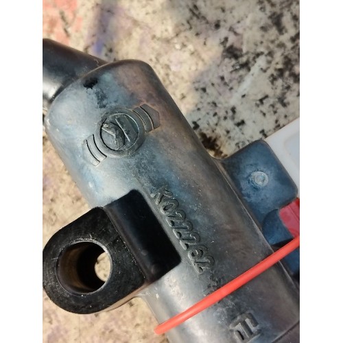 Цилиндр сцепления Iveco Stralis 241774 Cursor 10 в сборе с бачком KNORR (329), K022262-4