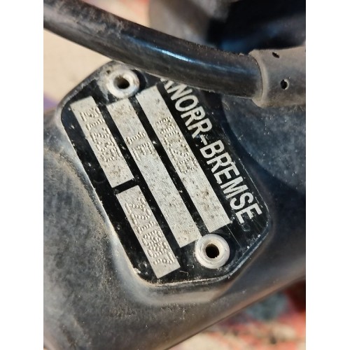 Цилиндр сцепления Iveco Stralis 241774 Cursor 10 в сборе с бачком KNORR (329), K022262-1