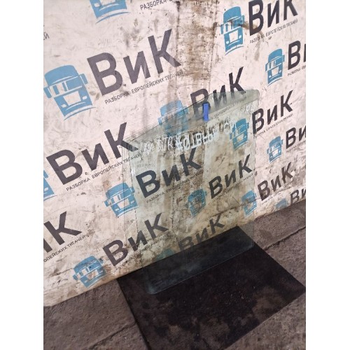 Стекло двери (основное) Iveco Stralis 241774 Cursor 10 RH (836), -1