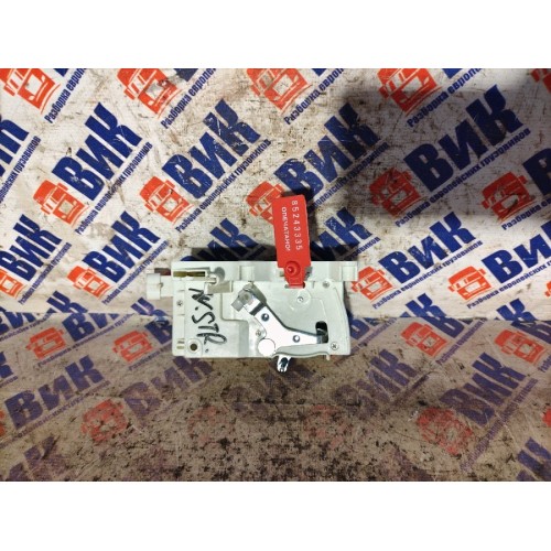 Замок двери Iveco Stralis 241774 Cursor 10 внутренний LH (335), 