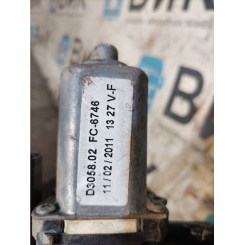 Стеклоподъемник Iveco Stralis 241774 Cursor 10 RH (302), 5801321873-1