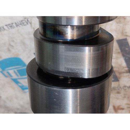 Распредвал Iveco Stralis 241774 Cursor 10 под полировку (082), 504092815-11