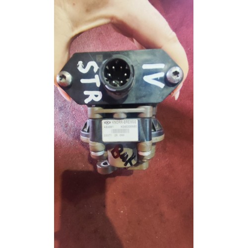 Кран 4-контурный Iveco Stralis 241774 (078), K048308N50-4