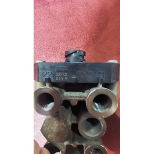 Кран 4-контурный Iveco Stralis 241774 (078), K048308N50-12