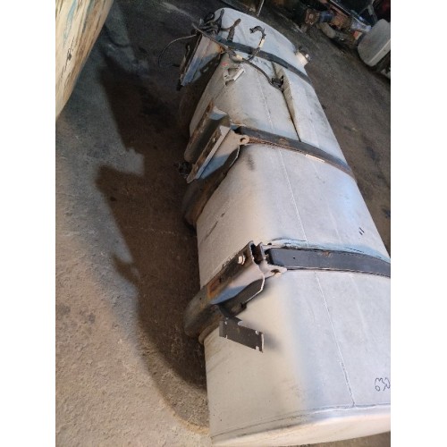 Бак топливный DAF 105 954749 222,5х63х69 с топливозаборником и кронш-ми (155), -8
