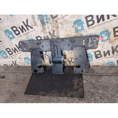 Кронштейн розеток DAF 105 XF 954749 (050), 