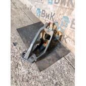 Кронштейн передней рессоры DAF 105 XF 954749 передний LH (009)