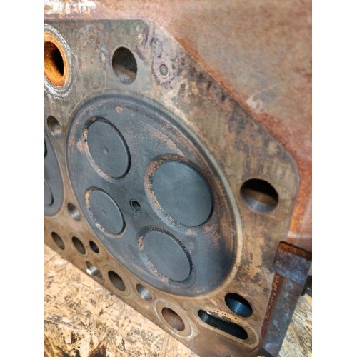 Головка блока цилиндров (ГБЦ) Renault T DTI-11 (961), -13