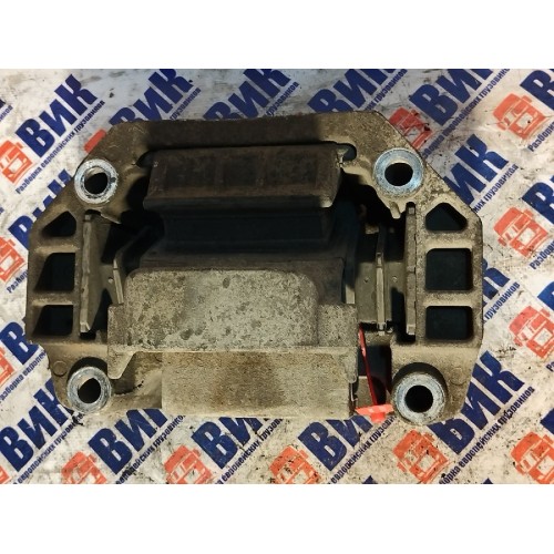 Подушка двигателя Scania P114 DC11 582096 PDE задняя с кронштейном (776), -1