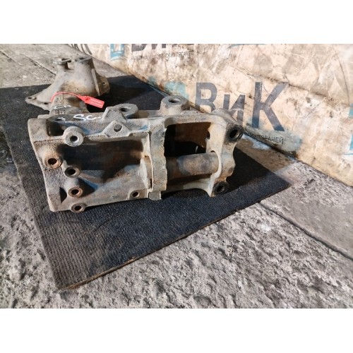 Кронштейн буксировочного пальца Scania P114 DC11 582096 PDE LH (751), 1727270-5