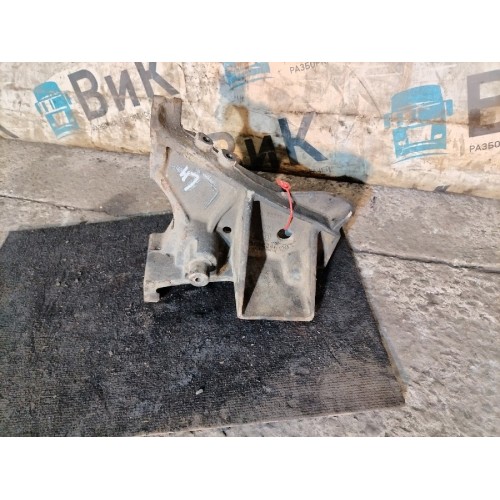 Кронштейн бампера Scania P114 DC11 582096 PDE LH (764), 1525694
