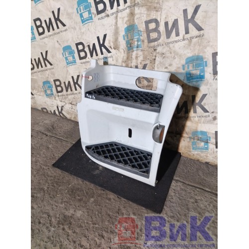 Подножка нижняя Renault Premium 007743 двойная LH неориг. деф. (547), 