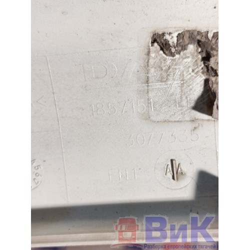 Накладка стойки лобового стекла DAF 105 XF 968517 LH деф. (396), 1857151-2
