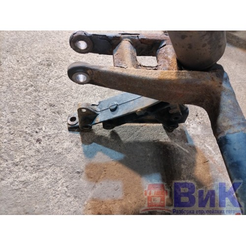 Торсион кабины DAF 105 XF 968517 в сборе с кронштейнами (335), -5