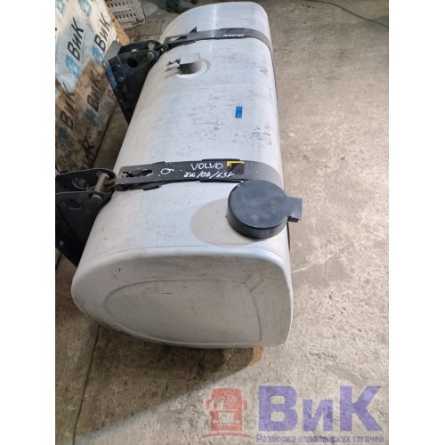 Бак топливный Volvo FH 4 839166 в.к. 151х70х72 D-образный с топливозаборником и кронш-ми (971) , 21516454-11