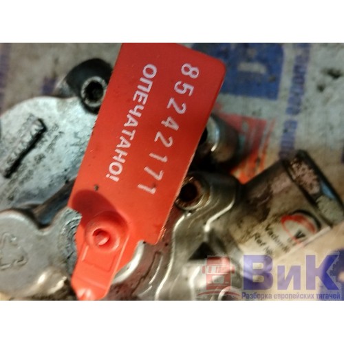 Топливный насос низкого давления (ТННД) DAF 105 XF 968517 VADEN неориг. (171), 8695671113-6