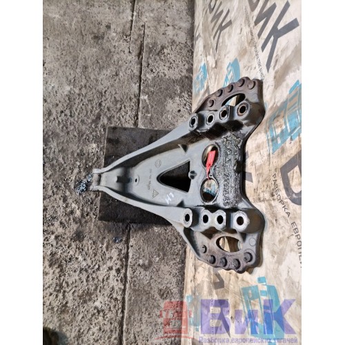 Кронштейн реактивной тяги (бугель) DAF 85 CF 183204 (128), 2118441-2