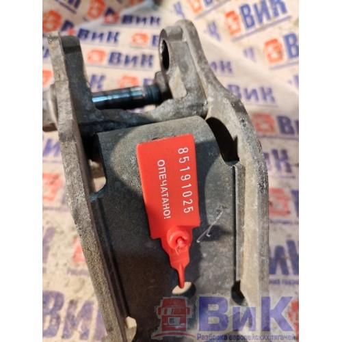 Кронштейн торсиона кабины DAF 85 CF 183204 LH (025), 1850661-6