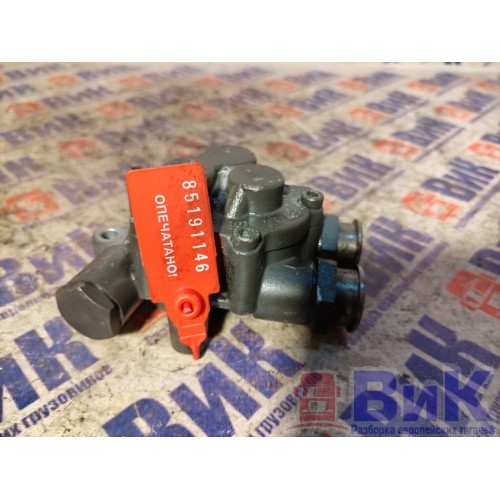 Топливный насос низкого давления (ТННД) DAF 85 CF 183204 (146), 7018955161-4