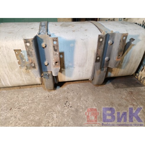 Бак топливный DAF 105 961736 MX340 2228х680х600 с топливозаборником и кронш-ми деф. (291), -7