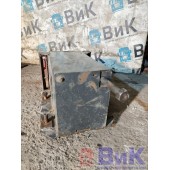 Кронштейн запасного колеса Volvo FM 100279 (446)