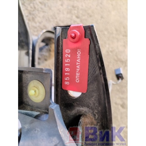Подножка основная Volvo FH 4 839166 в сборе RH (520), 82151654-1