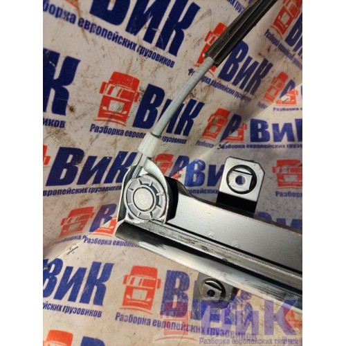 Стеклоподъемник DAF 105 961736 RH (595), 1779722-1