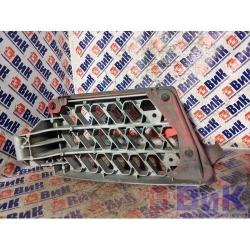 Корпус нижней подножки Volvo FH 4 839166 со ступенькой RH деф. (702), 21344649-3