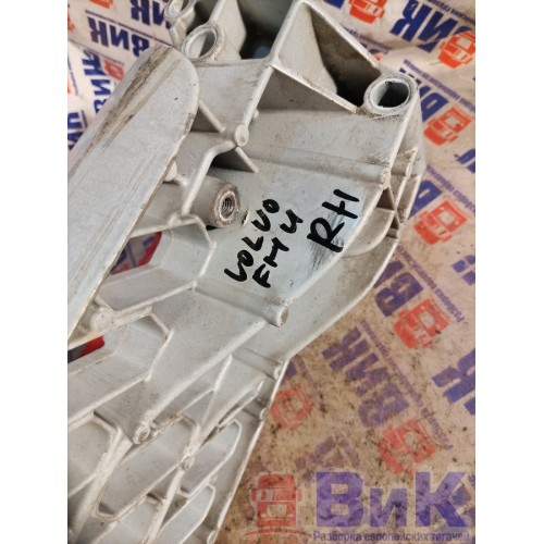 Корпус нижней подножки Volvo FH 4 839166 со ступенькой RH деф. (702), 21344649-5