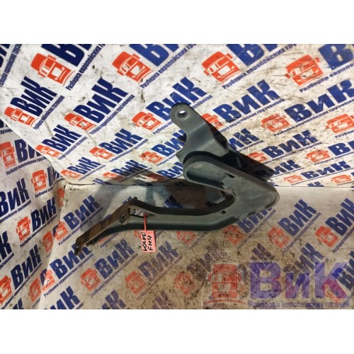 Петля нижней подножки обслуживания Volvo FH 4 839166 LH (753), 84104142-1