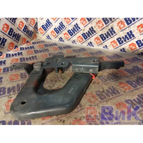Петля нижней подножки обслуживания Volvo FH 4 839166 LH (753), 84104142-5