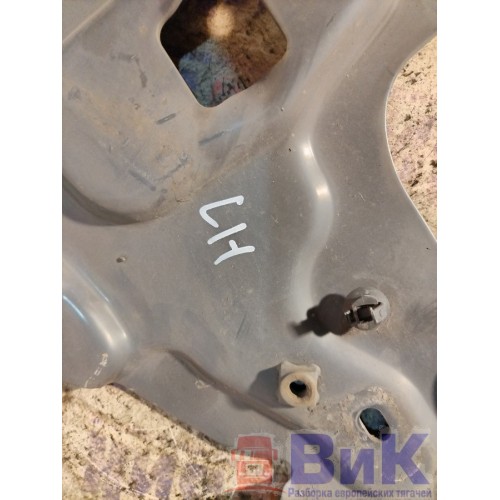 Кронштейн крепления фары Volvo FH 4 839166 LH (832), 84228539-5